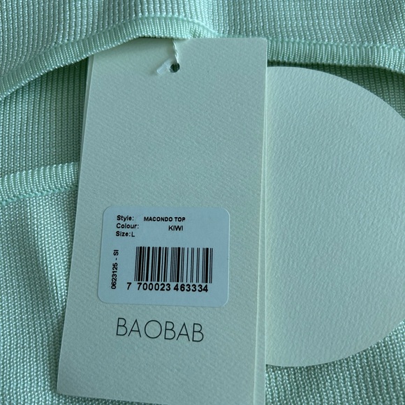 Crop Top Baobab Collection Pale Kiwi Cutout Ribbed - Picture 7 of 10